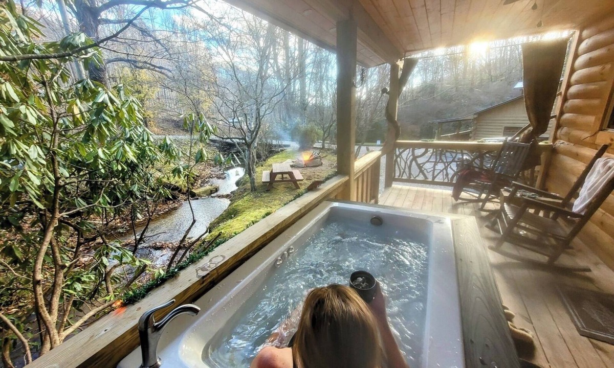 Cherokee Cabin | Mountain Springs Cabin at Panther Creek