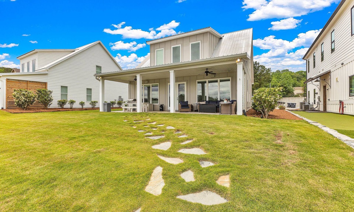 Alexander City House | New! Lake It Easy at Lake Martin! 4BR/3.5BA with beach area, small pets ok!