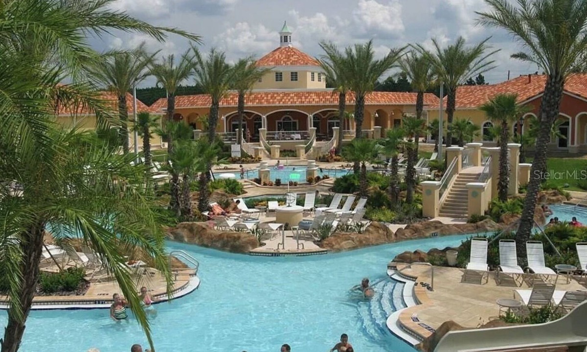 Regal Palms House | NEW RESORT STYLE TOWNHOME MINUTES AWAY FROM THEME PARKS