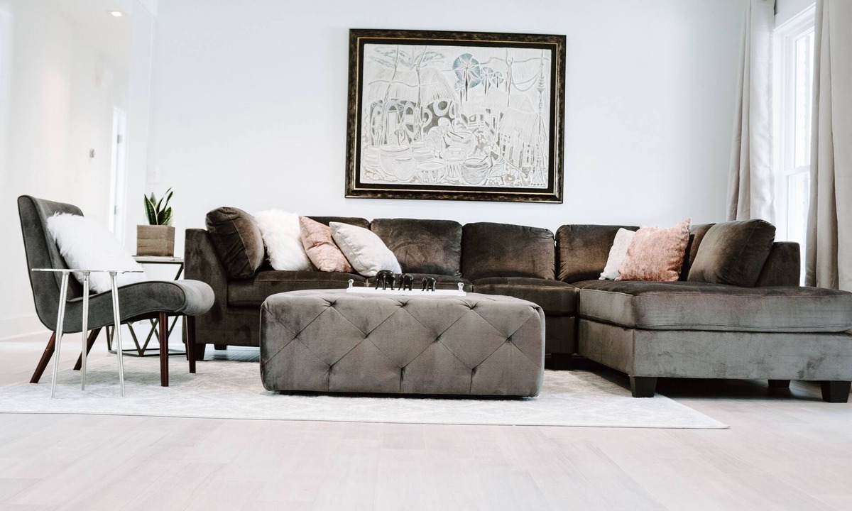 Smyrna House | Newly Renovated Bungalow with Artful Delights, Plush Comforts, and Convenience