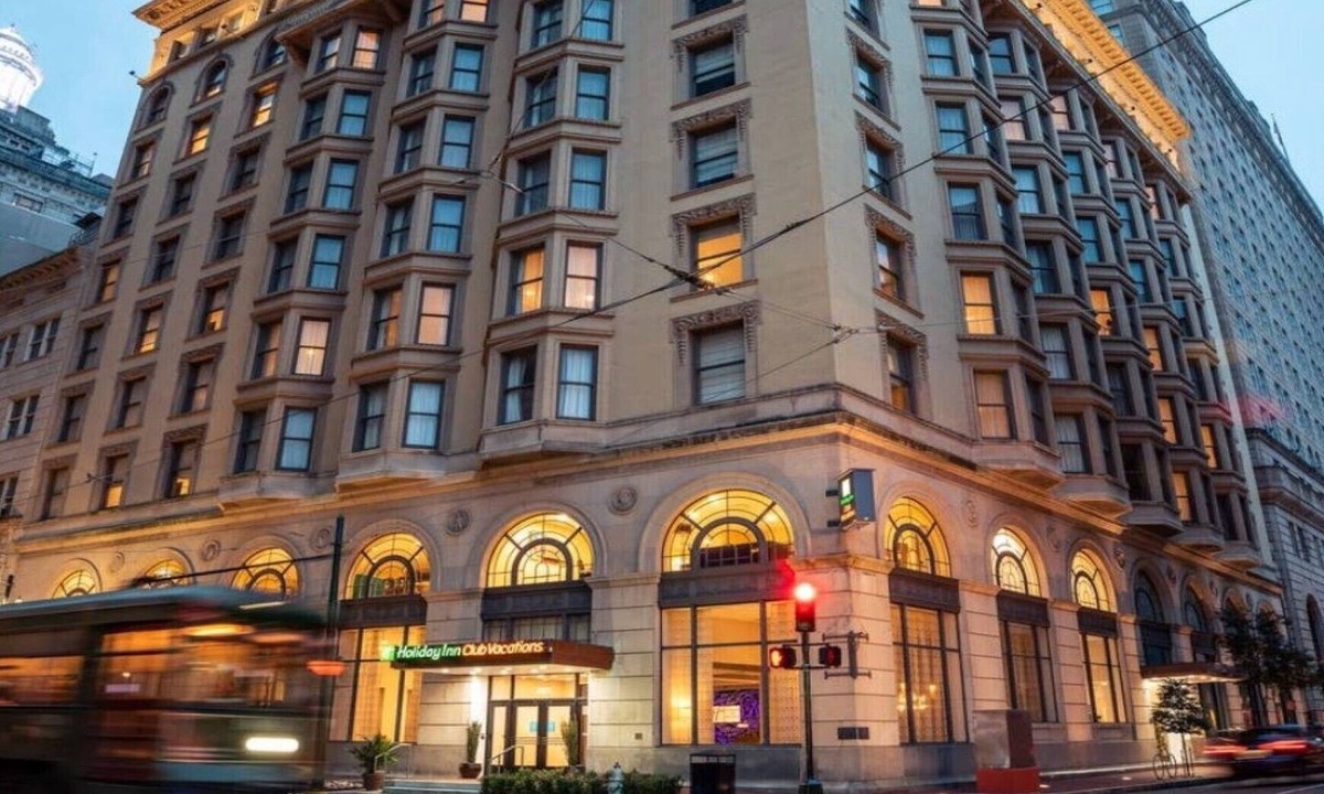 Central Business District Resort | NOLA Escape: Spacious 1BR Deluxe Villa with Full Kitchen