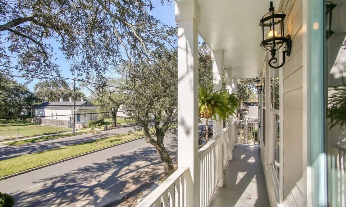 Faubourg Delassize Villa | NOLA Jewel: Cozy Villa Near Streetcar Line