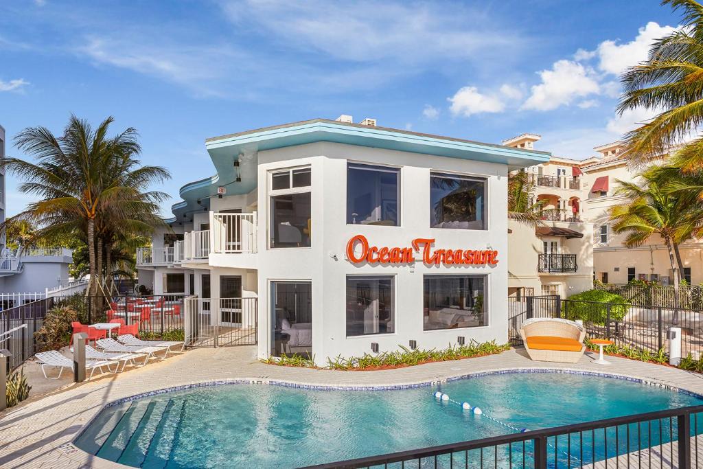 East Fort Lauderdale Resort | Ocean Treasure Beachside Suites