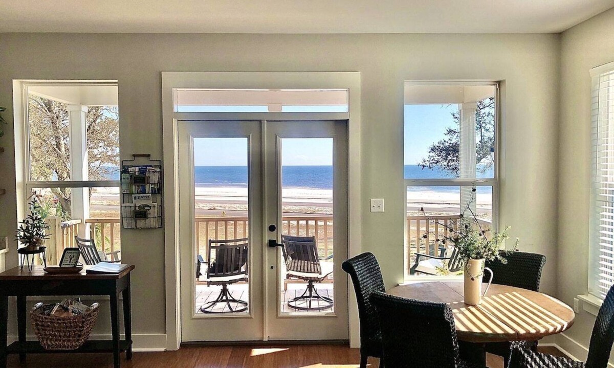 Long Beach House | Ocean view from EVERY room? Welcome to The Beach House! 3bed 3bath!