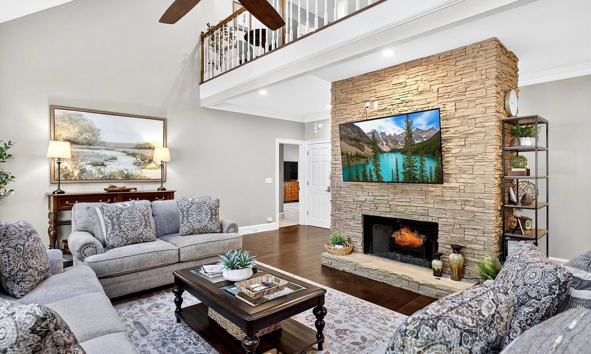 Peachtree City House | On golf course, 5 minutes to Lake, over 3,000 ft2