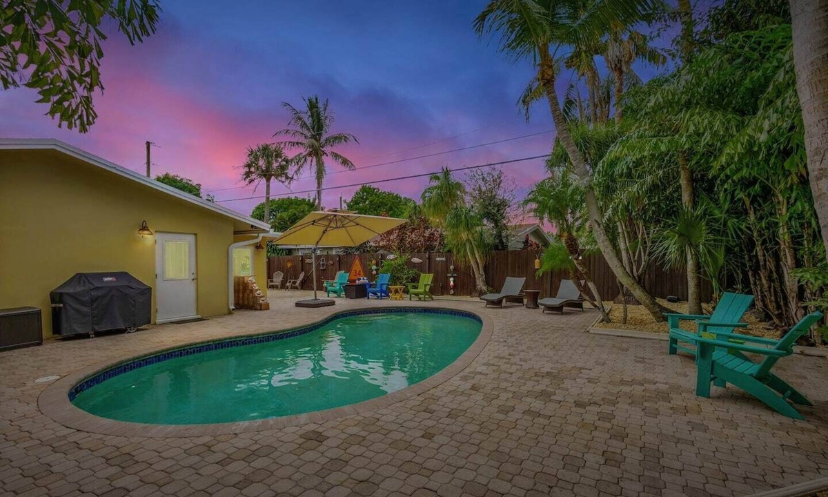 Florida North Atlantic Coast House | Palm Beach Gardens Retreat | Pool, Hot Tub & Outdoor Lounge