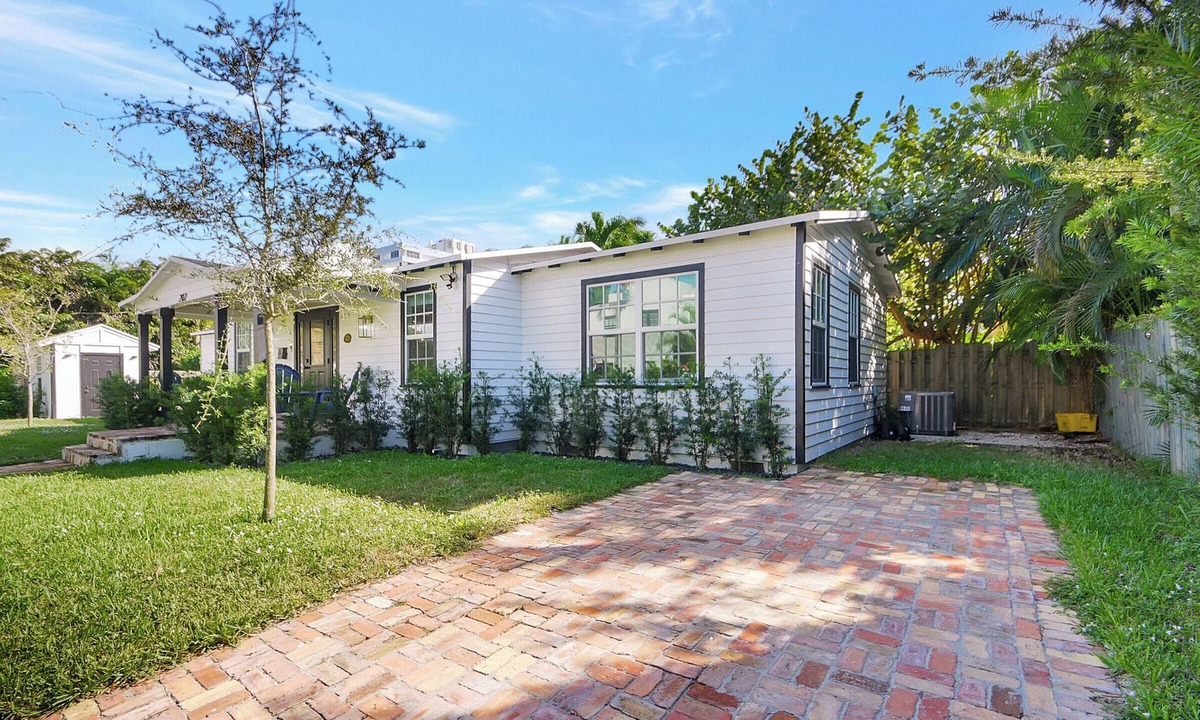 Southside House | Palm Beach - Newly Designed come relax, shop, enjoy!