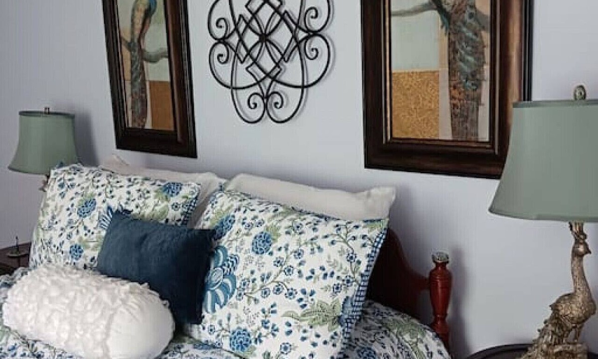 Cleveland Apartment | Park Ave Peacock in the heart of Cleveland TN