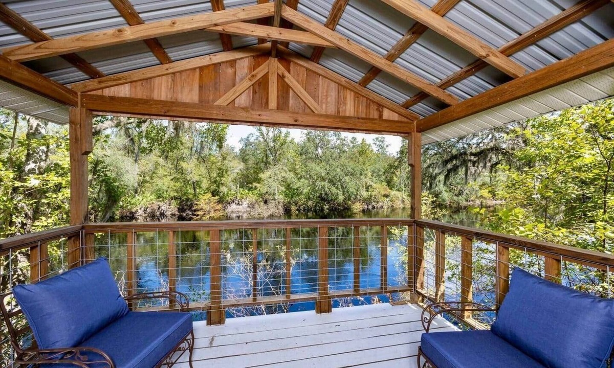 White Springs Cabin | Peaceful and Quiet Suwannee River Cabin