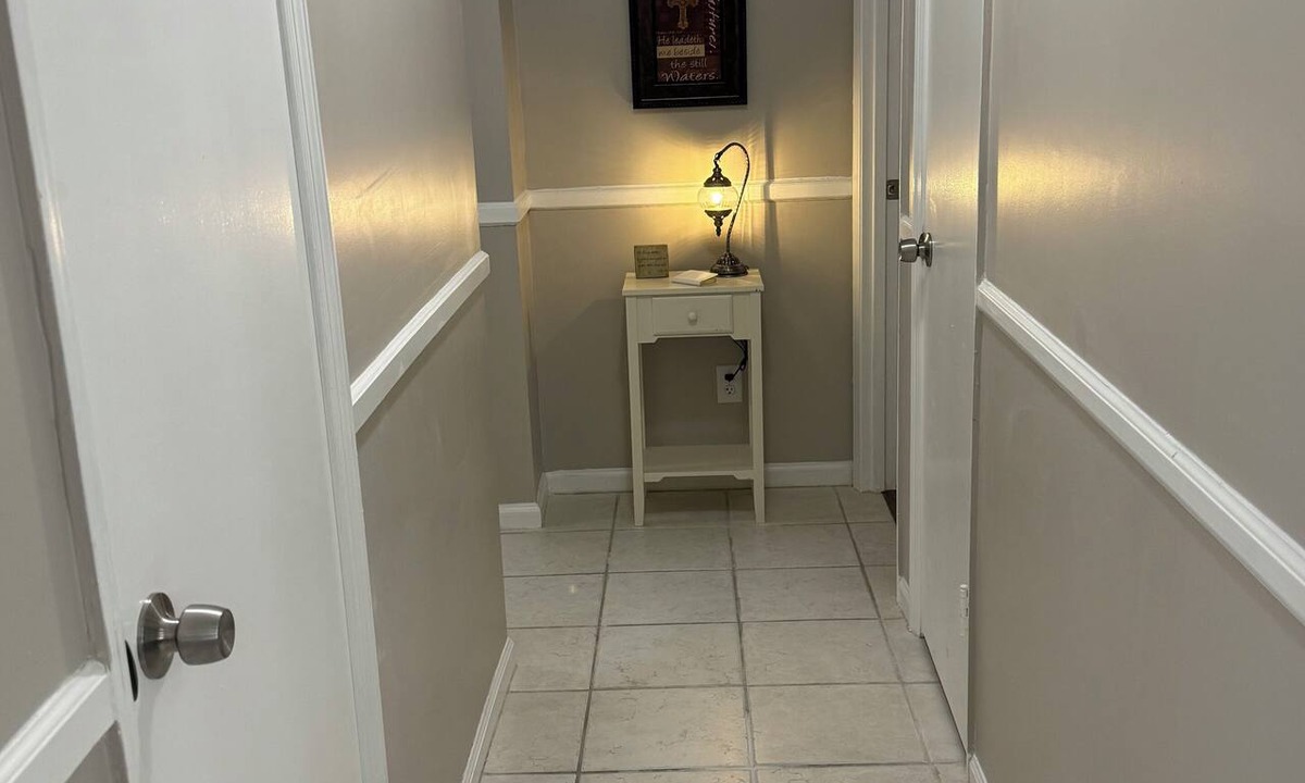 Savannah House | Peaceful Home spacious 4 Bedrooms in Savannah STR 026567