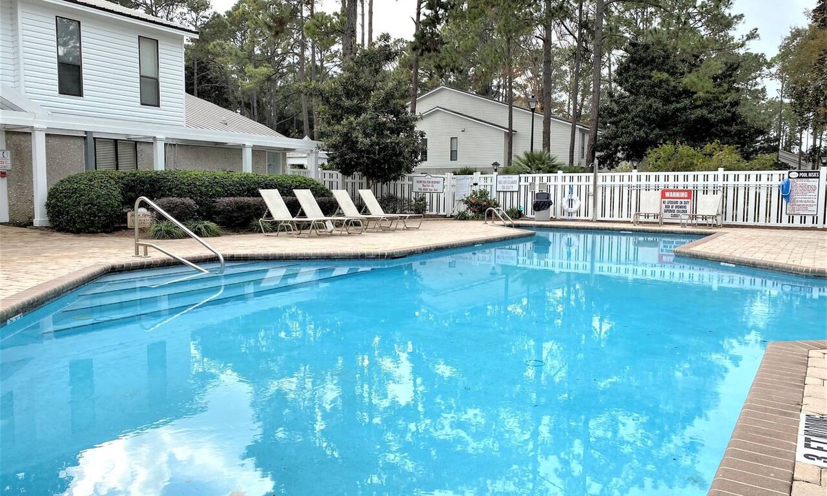 Saint Simons Heights Condo | Pet Friendly, Ground Floor Condo w/Pool, Fitness Center, Pickleball & 2 Bikes