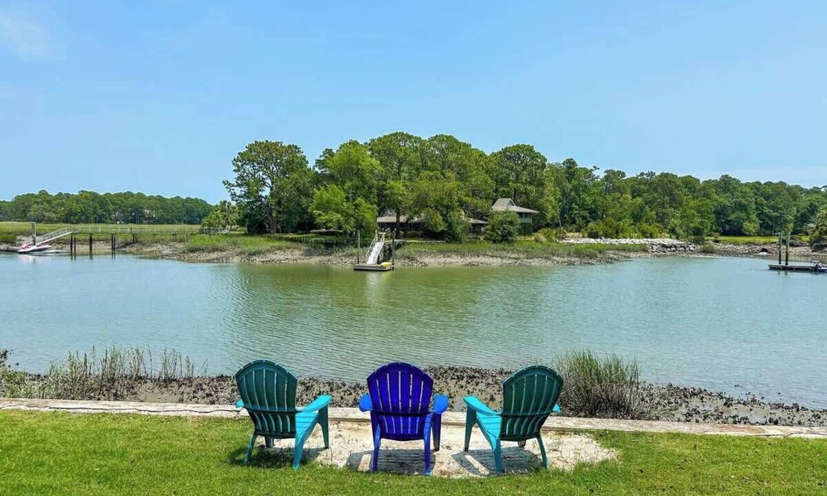 South Beach Condo | Pet Friendly Villa w/Dock Superb View Hilton Head