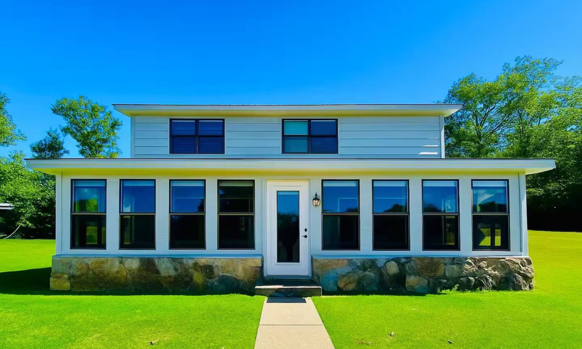 Killen House | Pet Friendly Waterfront Home + Arcade, Peloton, Boathouse, Spacious Lawn + Views