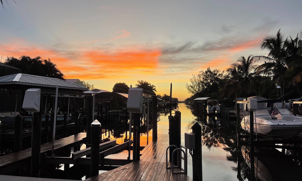 Saint James City House | Pine Island canal home with boat access to Gulf.