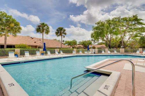 Hunt Club House | Pool & Ocean Access: Palm Beach Gardens Condo