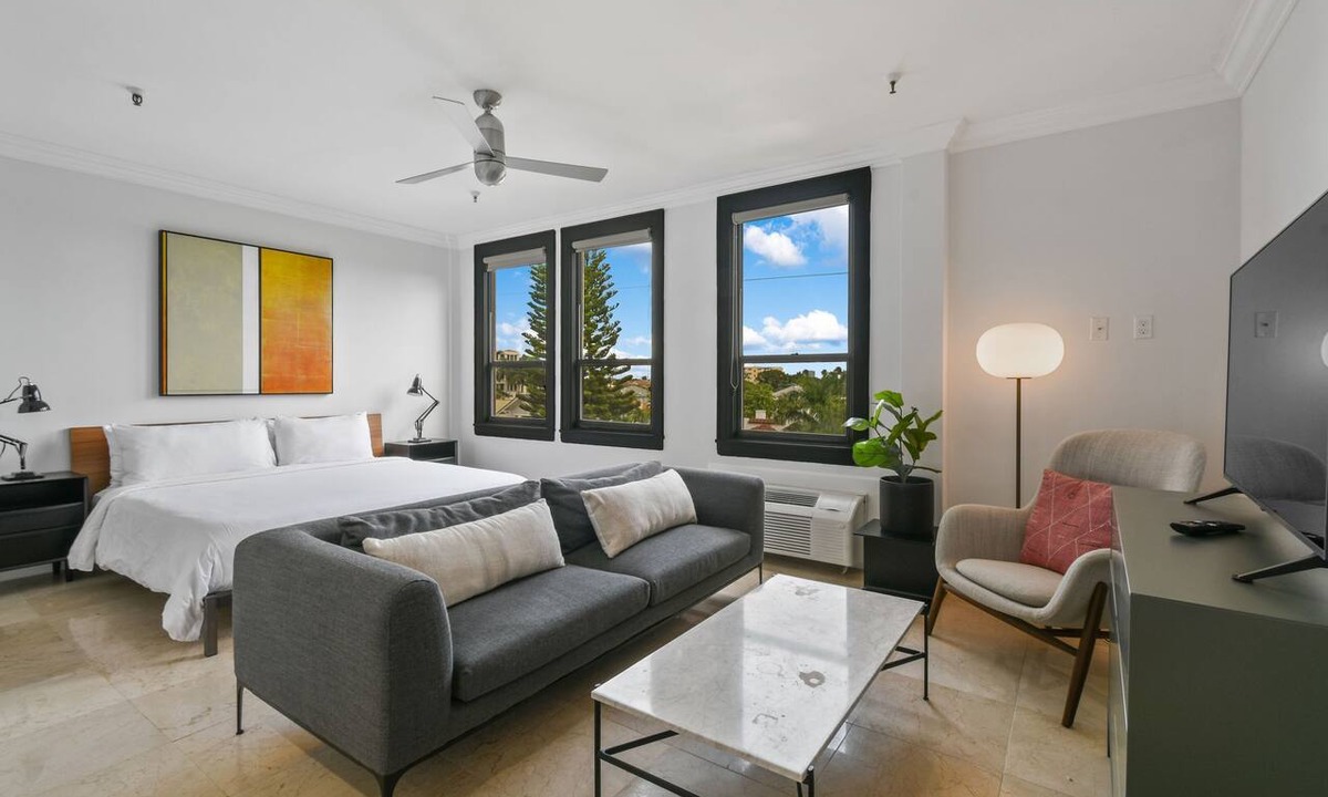 Palm Beach Condo | Pool/STEPStoBeach/DINE/TribecaStudLOFT