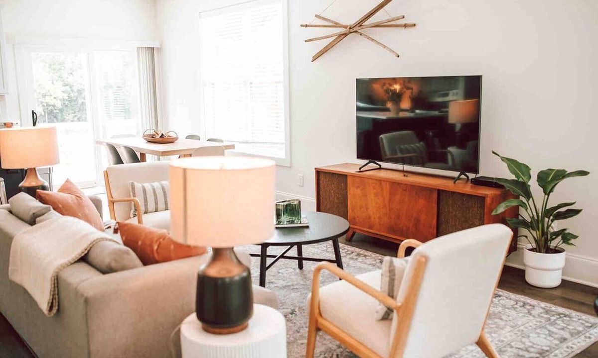 Athens House | Premium 3BR Home by MHM Luxury Properties