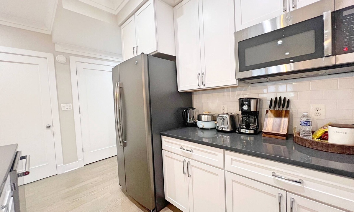 Georgetown Apartment | Private 2BR Suite in Georgetown - Free Parking, Walk to Campus & M St