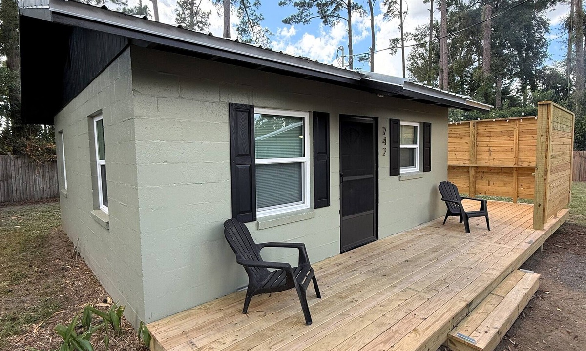 Tallahassee Cottage | Private bungalow within quaint Tallahassee neighborhood.