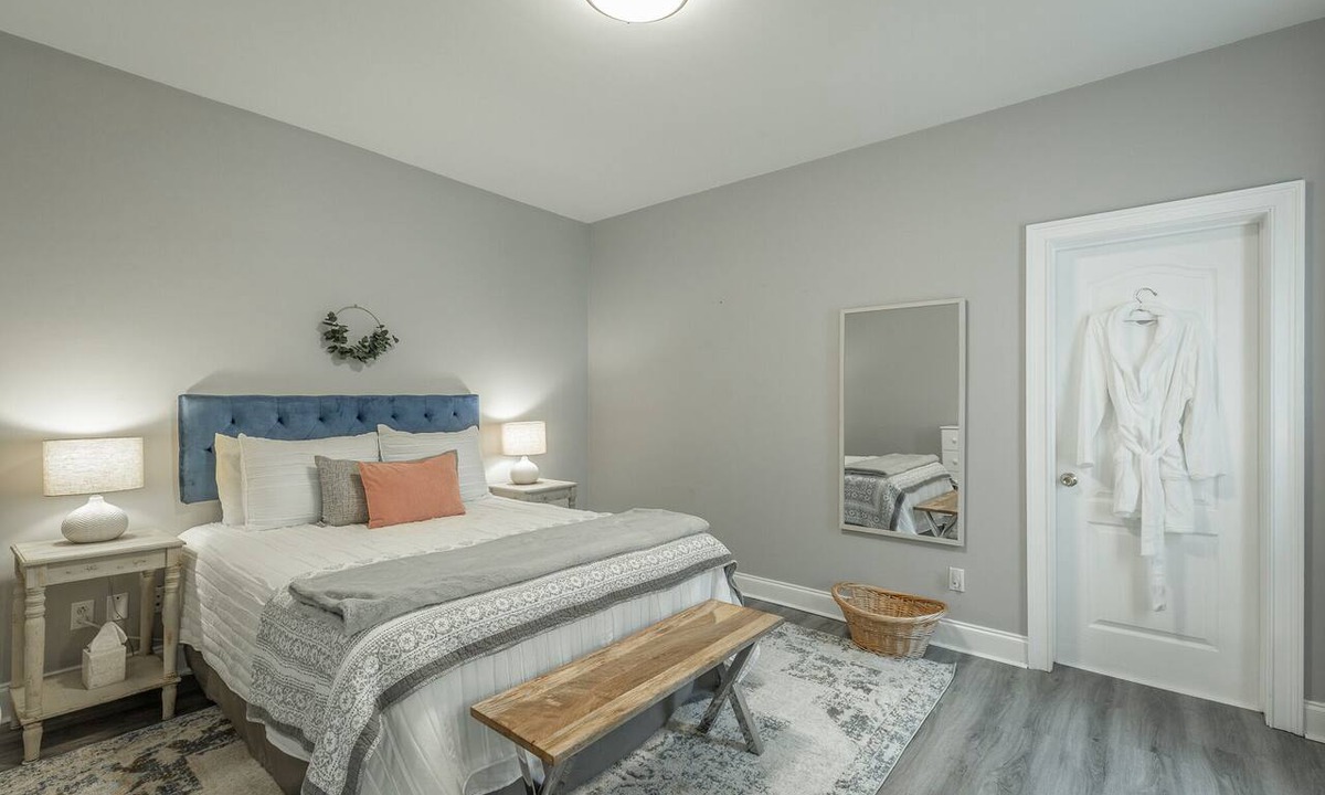 Northside Apartment | Purple Aster - a PMI Scenic City Vacation Rental