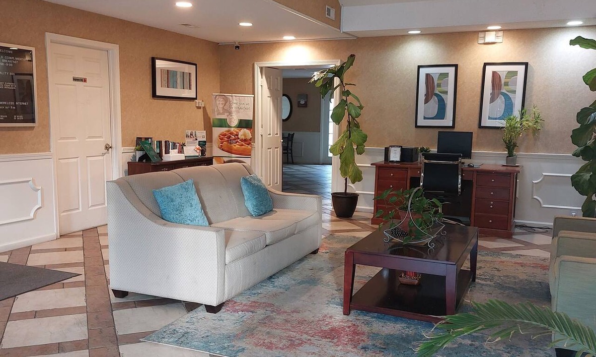 Carrollton Hotel | Quality Inn Carrollton Medical Center