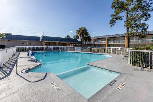 Thomasville Hotel | Quality Inn & Suites Conference Center Thomasville