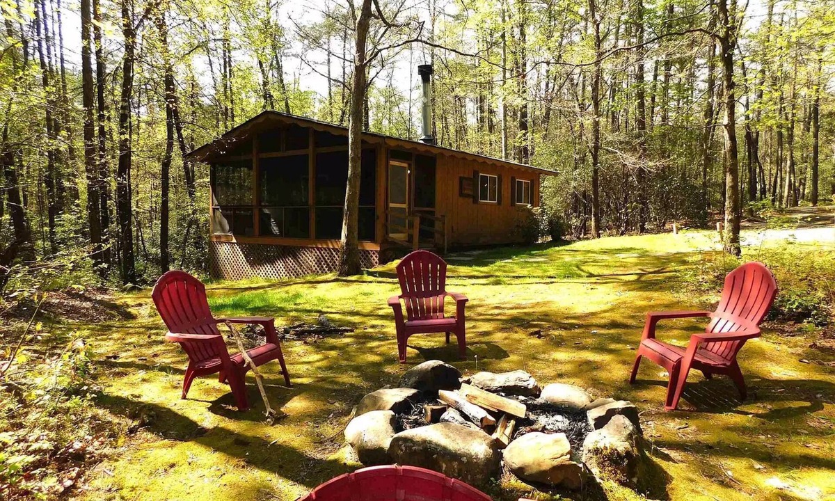 Sautee Nacoochee Cabin | Quiet cabin in the woods, only 10 min from downtown Helen