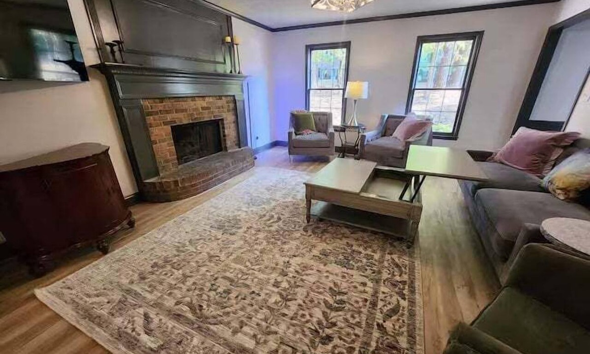 Peachtree City House | Quiet Peachtree City 4BR with Outdoor Dining Deck