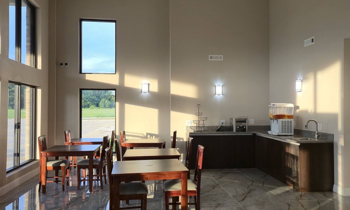Adairsville Hotel | Red Lion Inn & Suites Adairsville