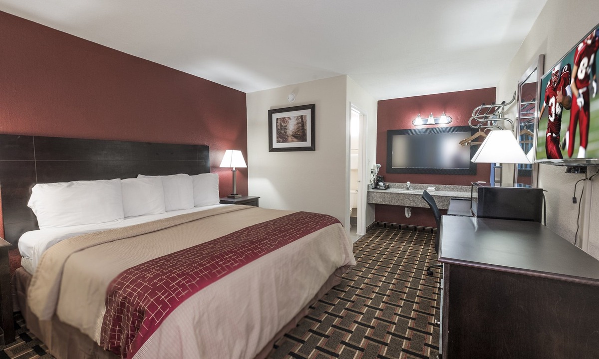 Mobile Hotel | Red Roof Inn Mobile - Midtown