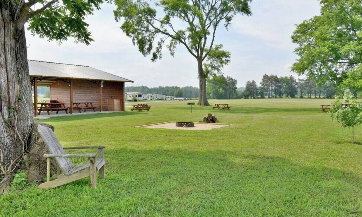 Decatur Apartment | Relax by the Fire Grill and Dine Under the Stars