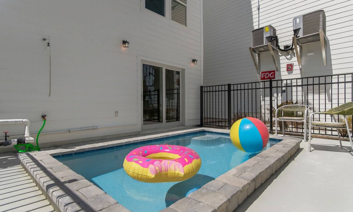 West Panama City Beach Villa | Relaxing 5BR Beachside Villa with Rooftop Beach View Lounge & Private Pool