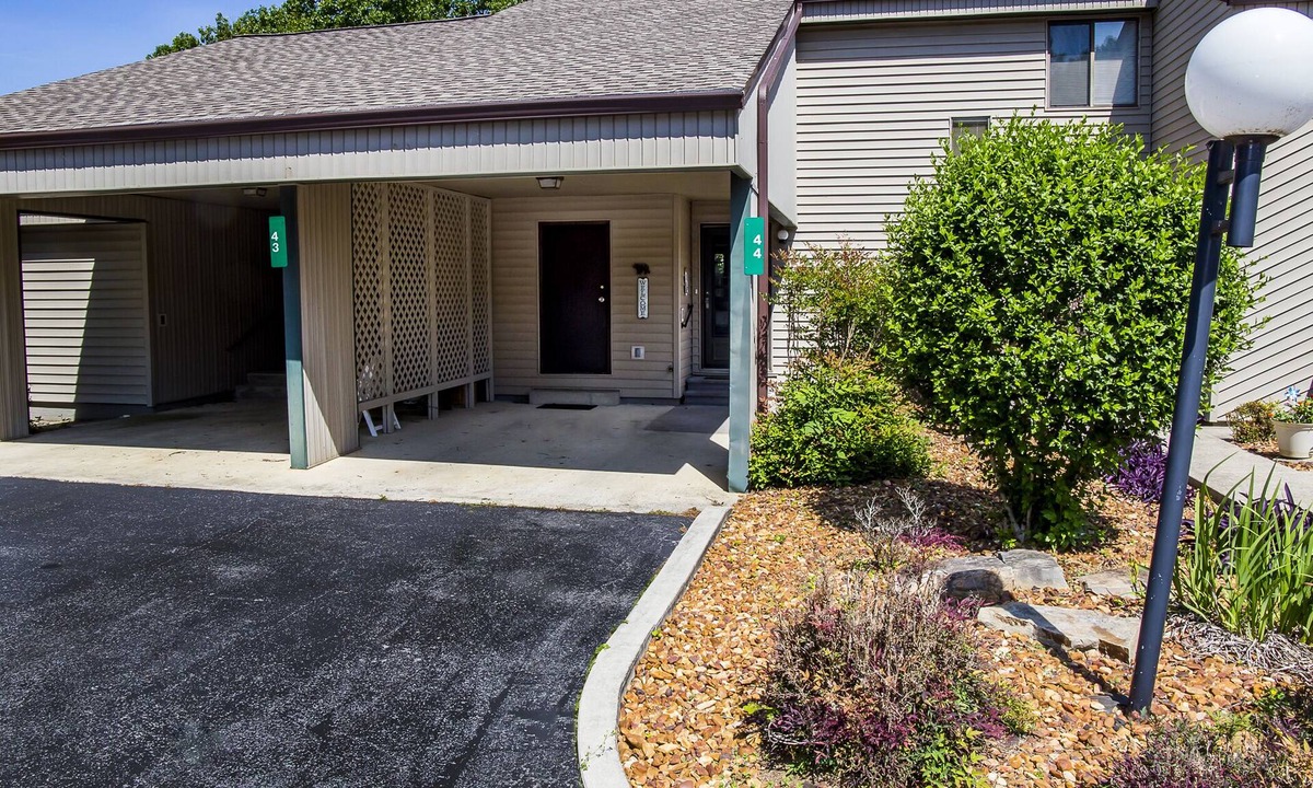 Fairfield Glade Condo | 🌄Resort Vacations at Fairfield Glade TN Beautifully Decorated Condo with Pristine Lake Views