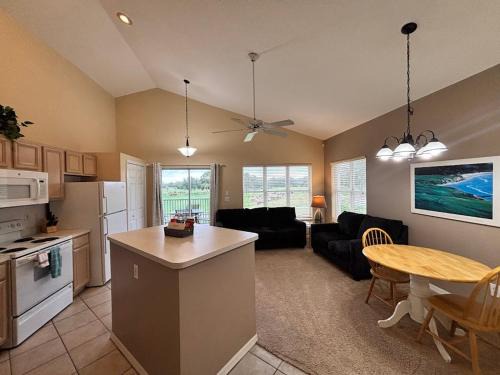 Port Saint Lucie Villa | Right Direction Rentals 2 Bedroom Villa 9906