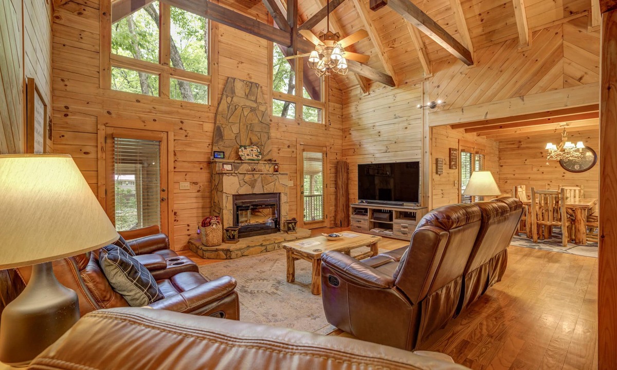 Helen Cabin | River Haus - Riverfront Luxury Lodge in Downtown Helen
