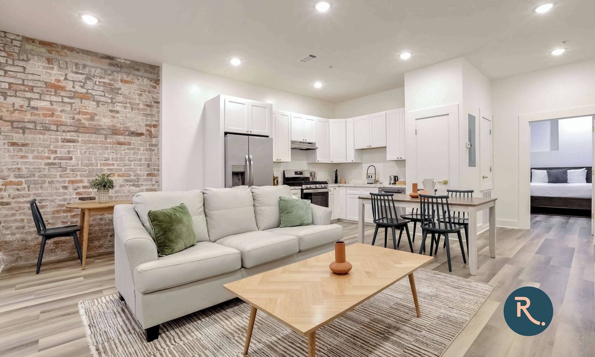 Arts/Warehouse District Apartment | Roami at Churchill | 3 Bedroom