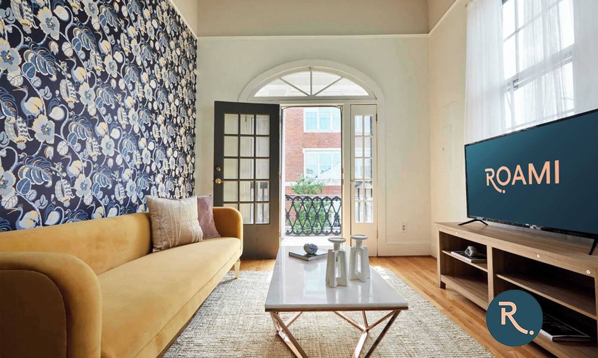 Faubourg Marigny Apartment | Roami at The Mandeville | 3BR w/Balcony