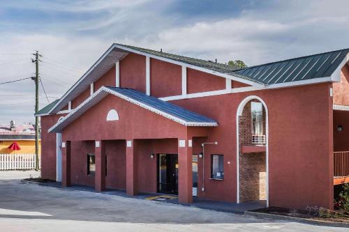 Gracewood Hotel | Rodeway Inn Augusta South