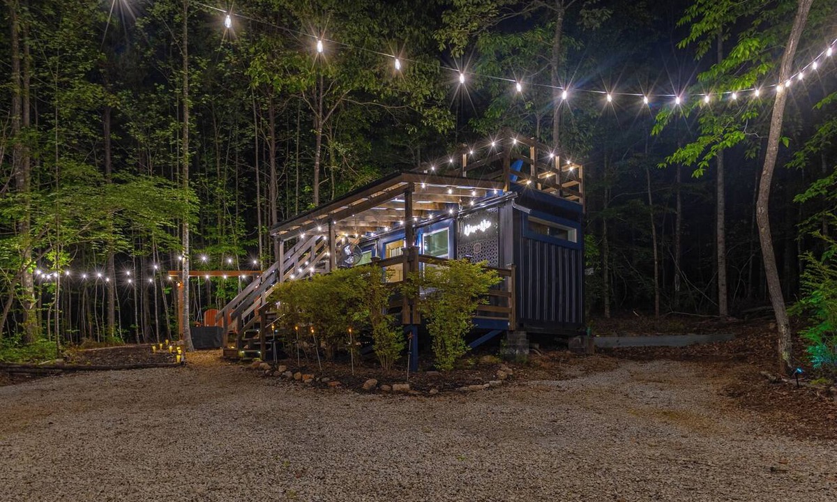 Wedowee Cabin | Rooftop Stargazing Escape-The Starbox