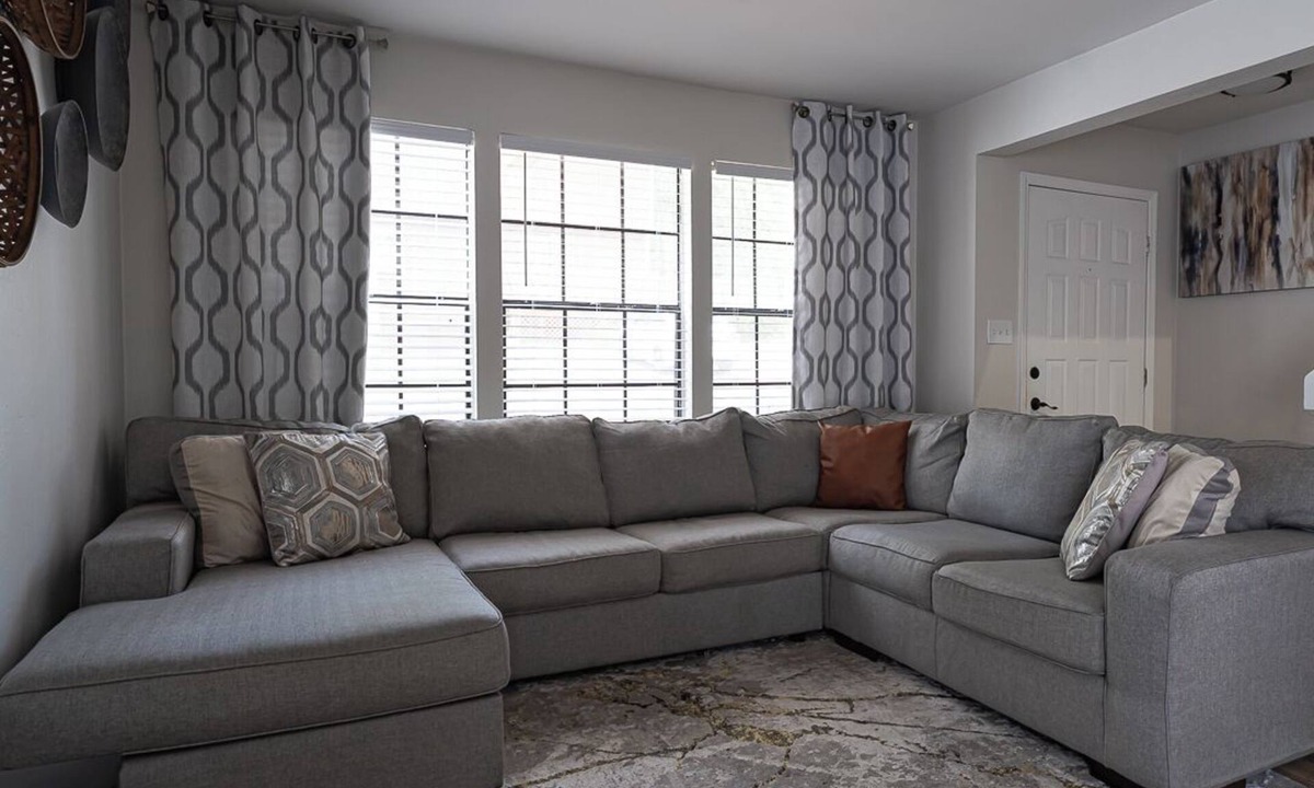 Tallahassee House | Roomy 3BR Retreat with Modern Upgrades & Prime Location