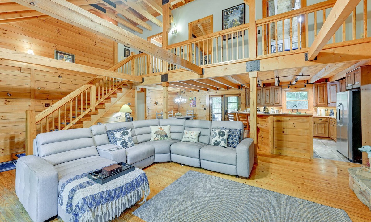 Sapphire Cabin | Scenic Blue Ridge Cabin Rental w/Resort Amenities