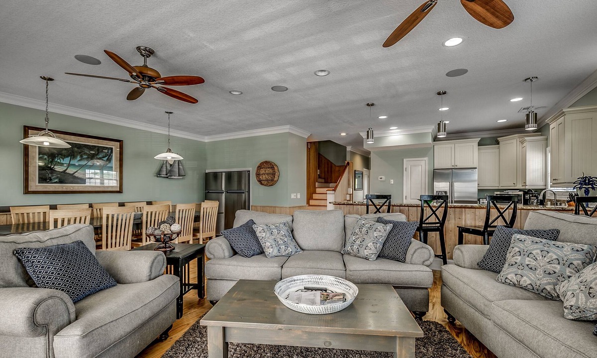 Garden City House | SEA WASH - PRIVATE POOL AND HOT TUB 5 BR 5 1/2 BATH