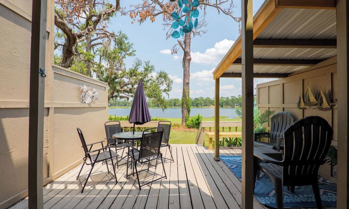 Lake Park Condo | Seas The Day with this cozy 2-bedroom lakefront condo.