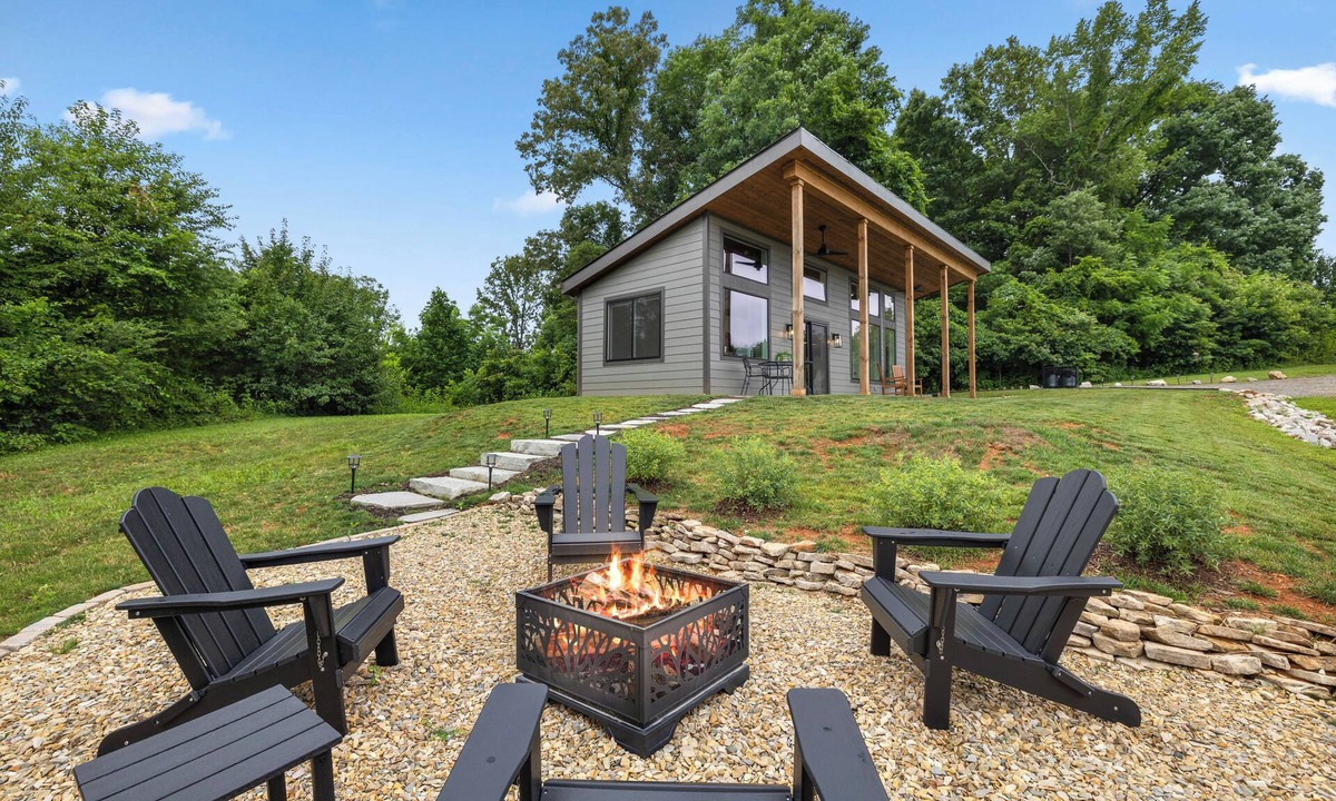 Sevier County Cabin | Secluded Tiny House Retreat with Hot Tub Near Knoxville
