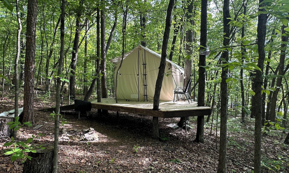Grandview Cabin | Serene 7 Treehouse Tent tranquil romantic getaway!