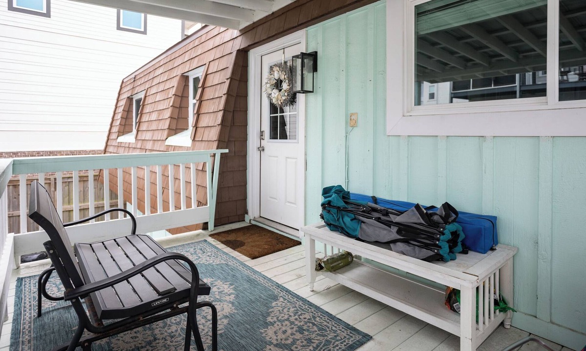Laguna Beach House | Serene deck retreat w/Gulf Views in west end PCB