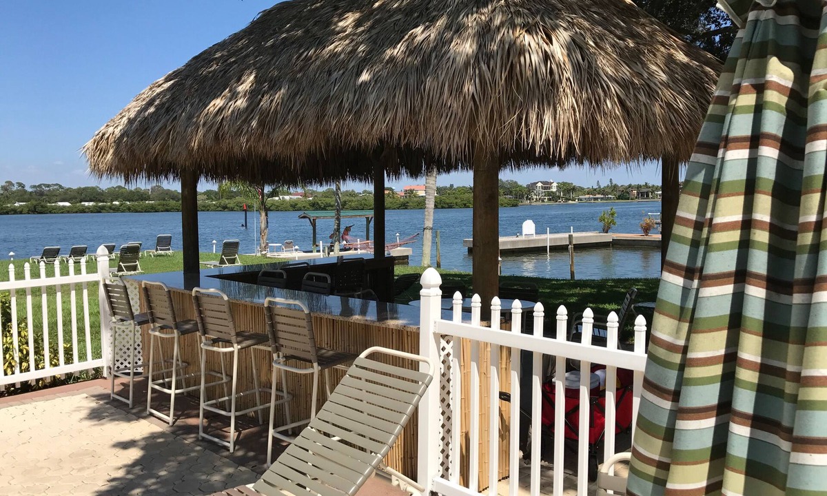 Siesta Key Cottage | Siesta Key Old Florida Cottage, Great Location at a Great Price