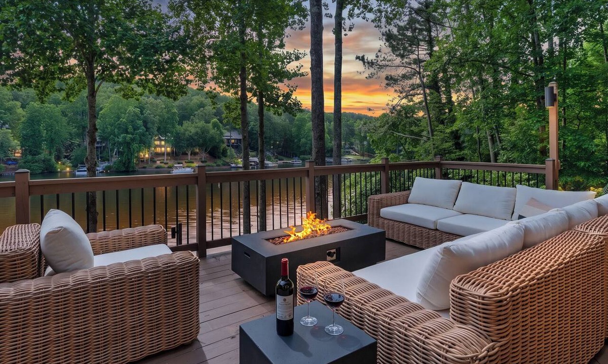 Waleska Cabin | Silverlake Pointe - Lake Arrowhead - Waleska,GA