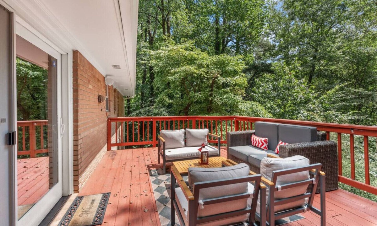 Smyrna House | Sleeps 14 +Truist Field+15 mins to ATL+Six Flags