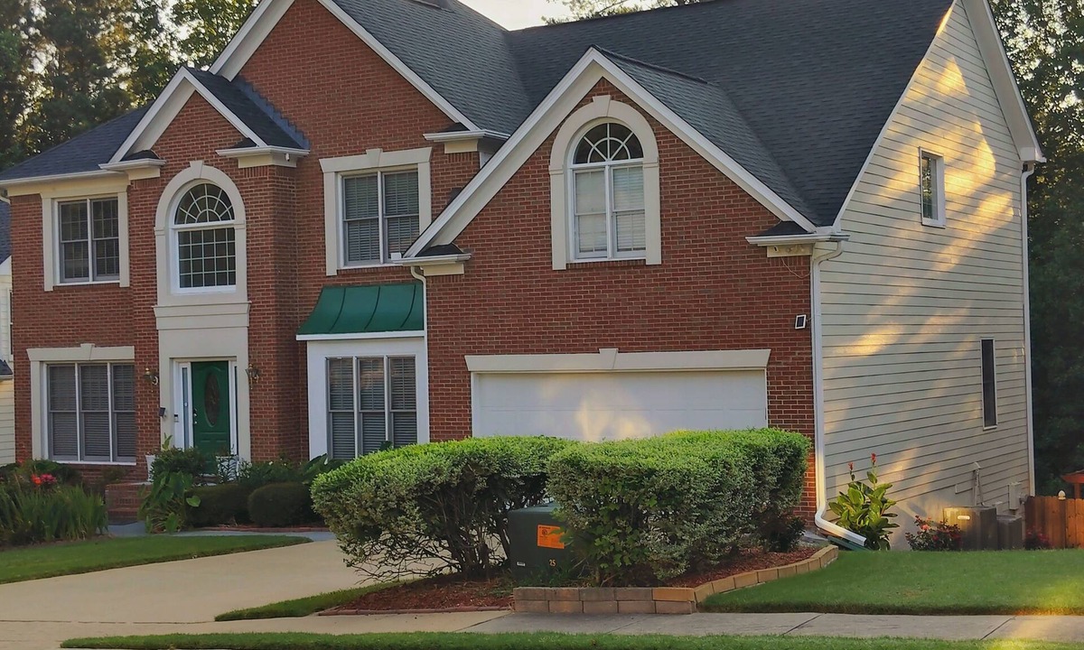 Norcross House | Spacious 6-bedroom house in fabulous Norcross close to Downtown Atlanta
